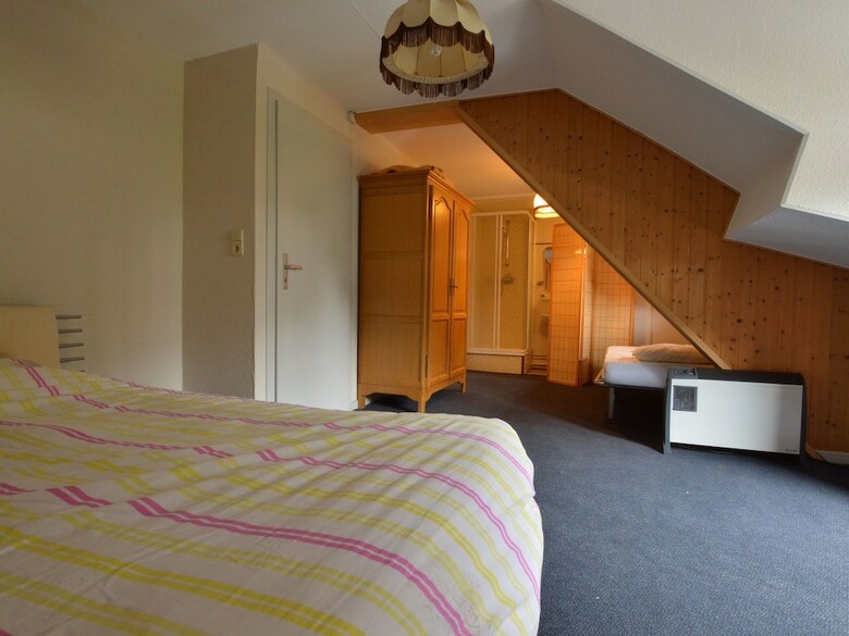 Pleasant Holiday Home In Ouren With A Bar