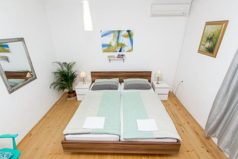 Hotel Apartments And Rooms Ille