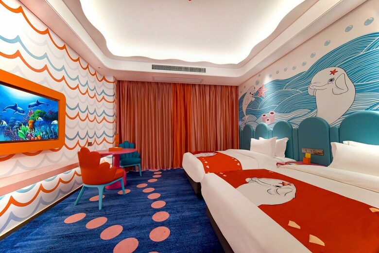 Dolphin Bay Hotel