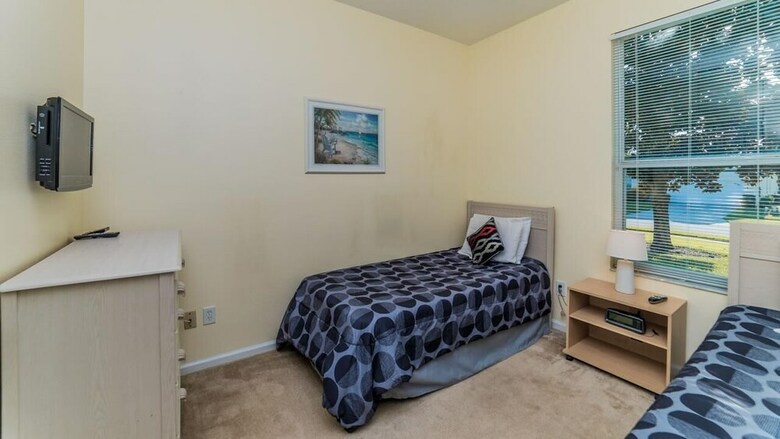 8147 Fan Palm Way