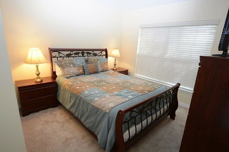 137 Nice 5-bed Pool Home Gated 2-king Masters!