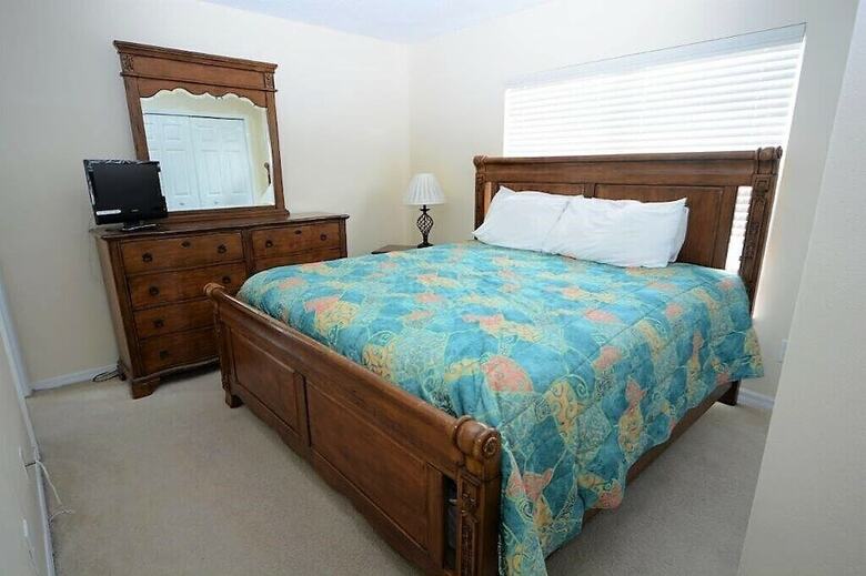 137 Nice 5-bed Pool Home Gated 2-king Masters!