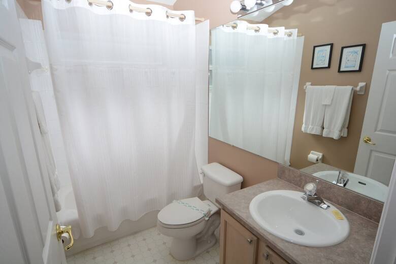 8066 5-bed Orlando Pool Home W/2 Master Suites!
