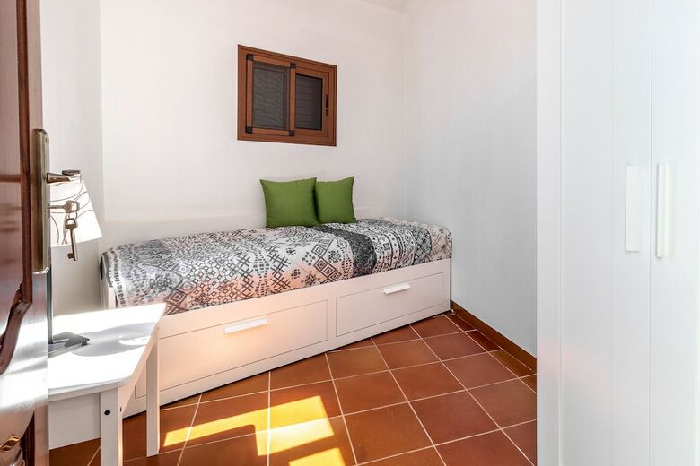Apartamentos 35330c01 - Chorrito 41