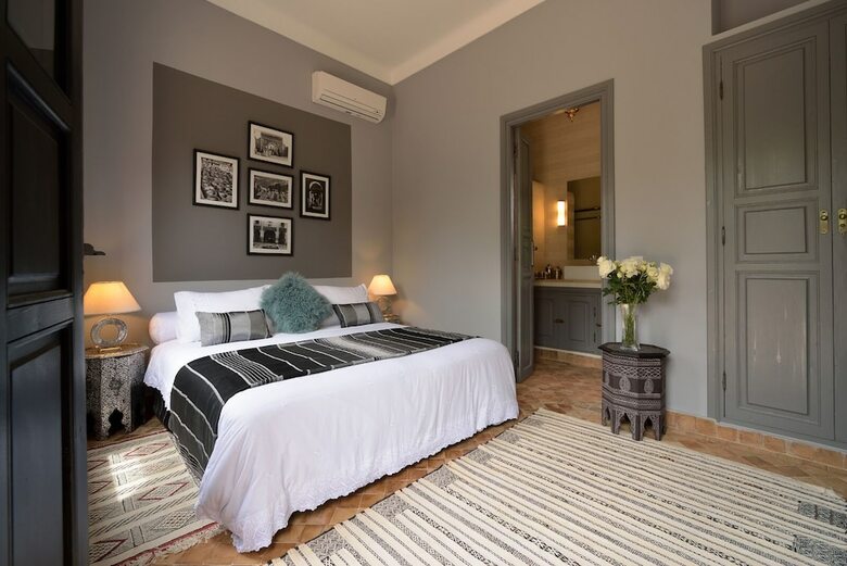 Hotel Villa Dinari
