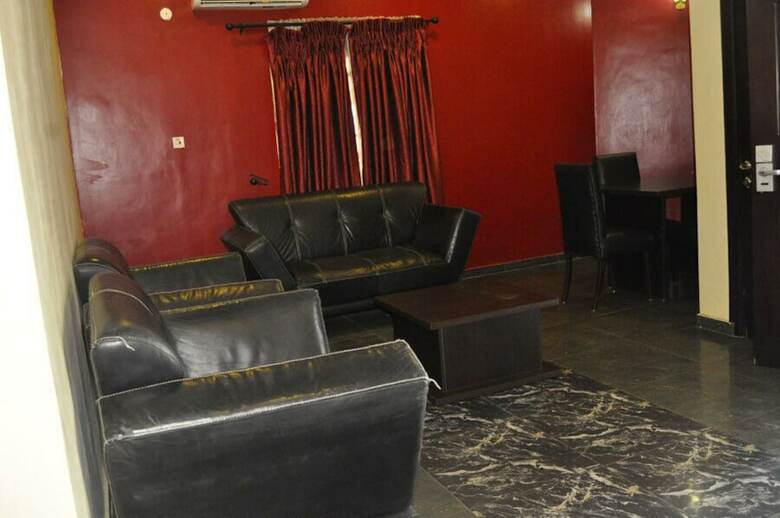 Transtell Suites & Apartments