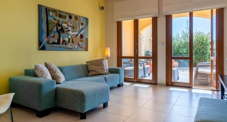 Villa Td02 Tv - Arethusa