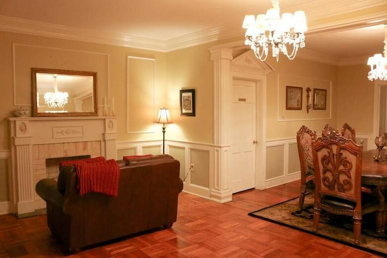 Opus House Bed And Breakfast