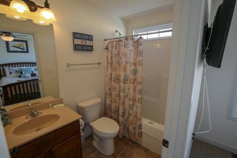 Eddie`s Hideaway #4