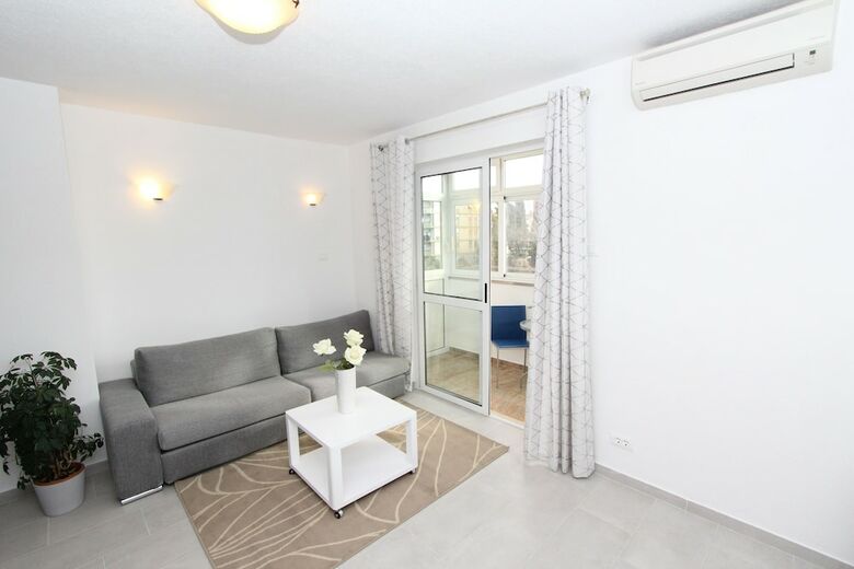Apartment Stellina