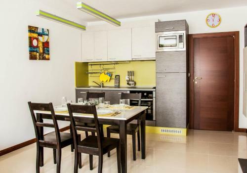 Casa Real Apartments