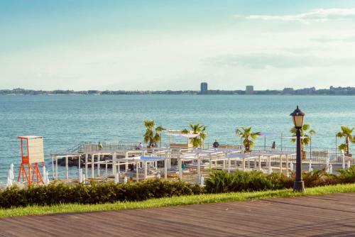 Casa Real Apartments