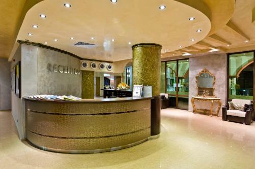 Saint George Palace Hotel
