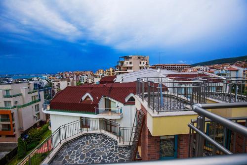 Jbh Hotel