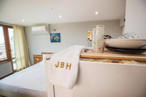Jbh Hotel