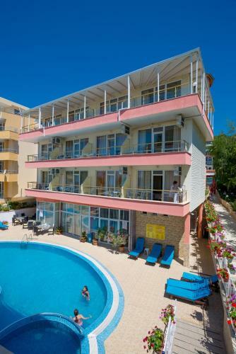 Iris Hotel All Inclusive