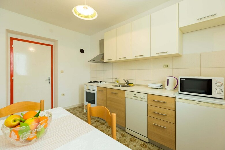Anika Apartment