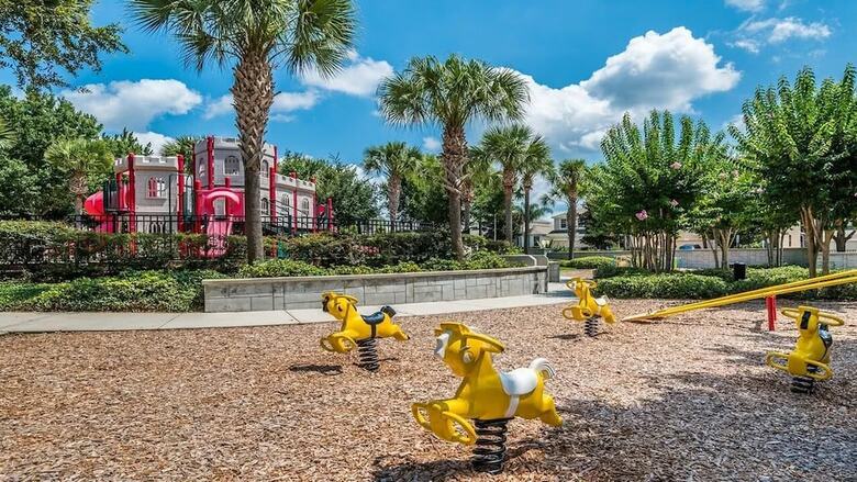 2605 Daulby Street