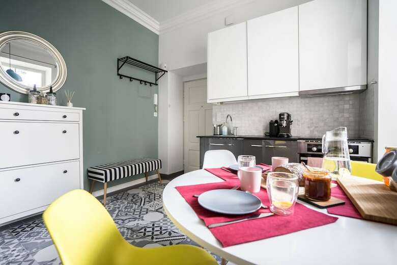 Oomph Warsaw Central Elegant Apartment