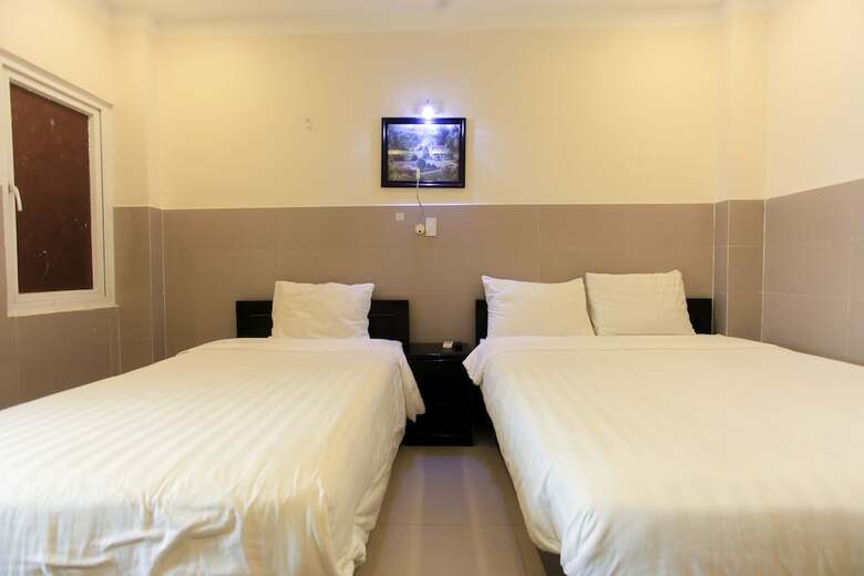 Oyo 1072 Dragon Hotel