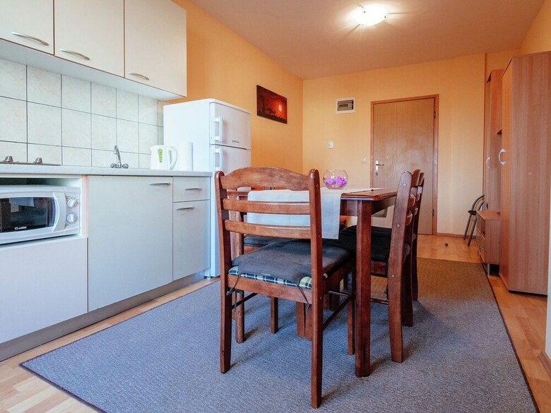 Lovely Apartment In Biograd Na Moru With Balcony