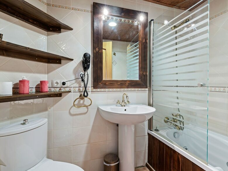 Plush Apartment In Gudar With Heating
