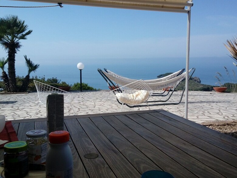 Cozy Villa In Sperlonga With Garden
