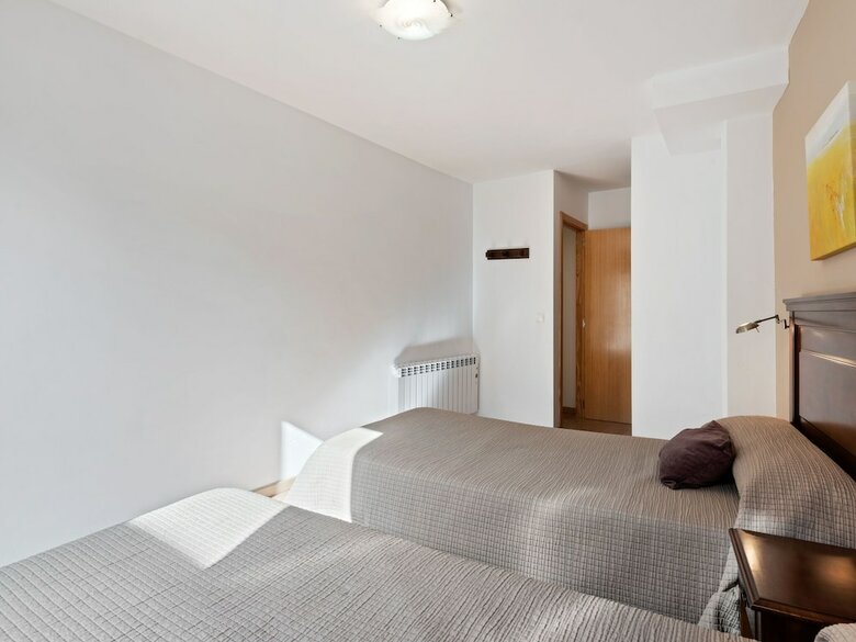 Quaint Apartment In Gudar With Heating