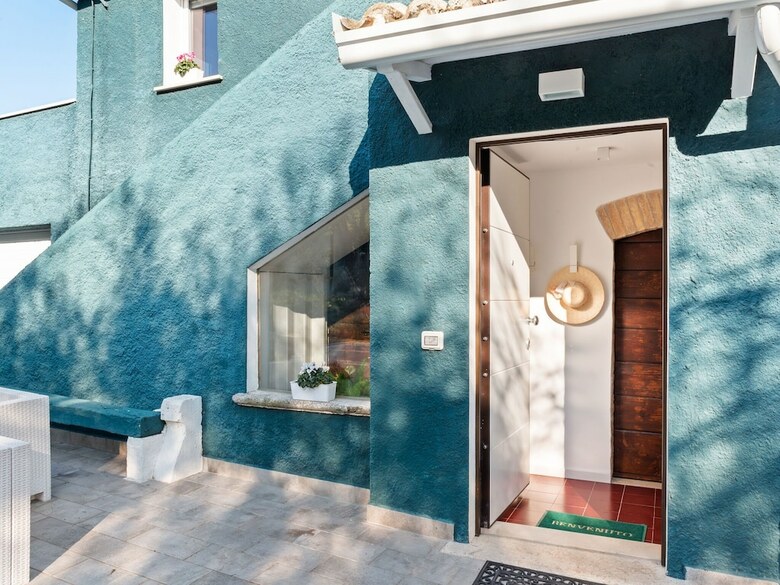 Charming Apartment In Monteprandone With Garden