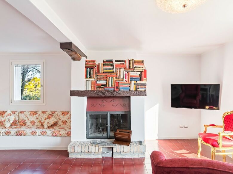 Charming Apartment In Monteprandone With Garden