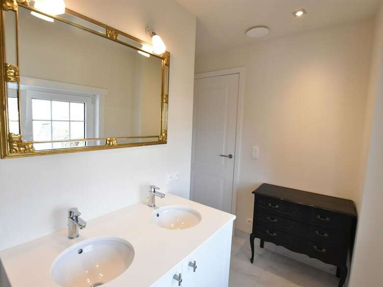 Elegant Villa In Koksijde With Garden