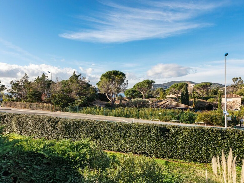 Picturesque Apartment In Saint-raphael With Balcony
