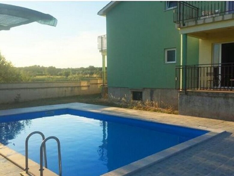 Classy Apartment In Pula With Swimming Pool