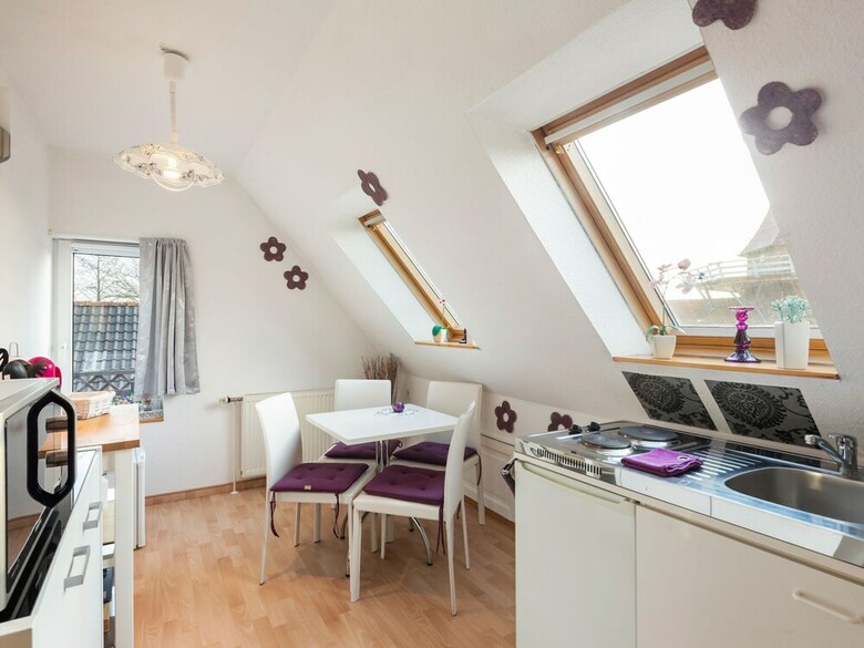 Dreamy Apartment In Greetsiel With Balcony