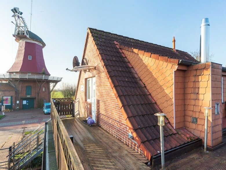 Dreamy Apartment In Greetsiel With Balcony