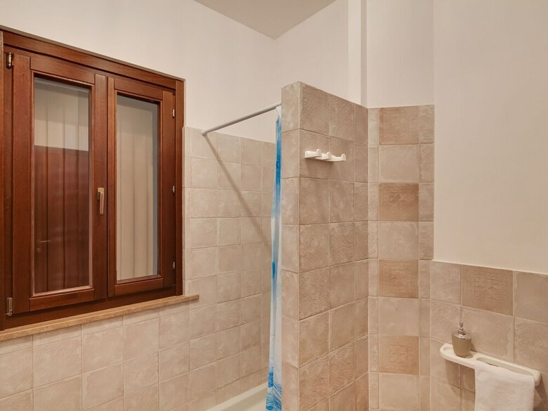 Spacious Villa In Tavullia With Swimming Pool
