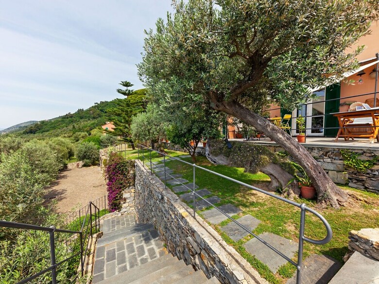 Lovely Villa In Genova With Garden