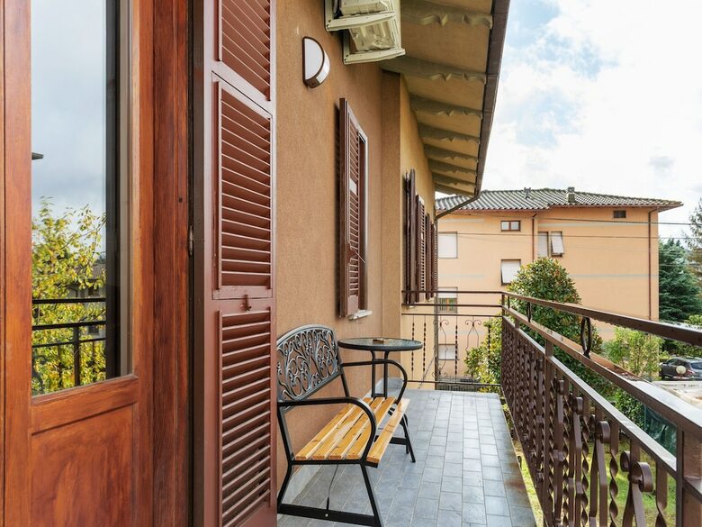 Spacious Apartment In Subbiano With Garden