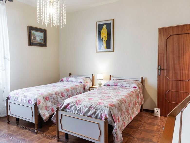 Spacious Apartment In Subbiano With Garden
