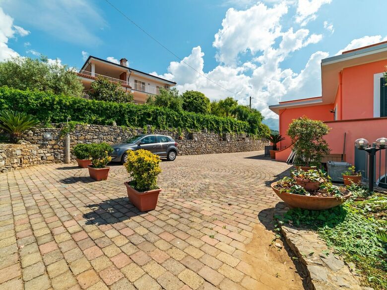 Restful Apartment In Villammare With Private Terrace