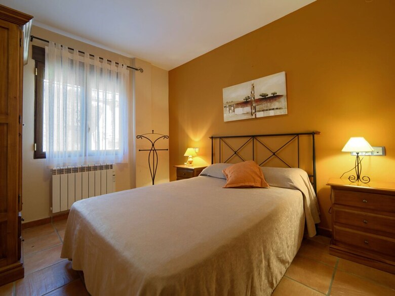 Delightful Apartment In Gudar With Terrace