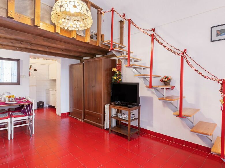 Fascinating Apartment In Sanremo Near Sea