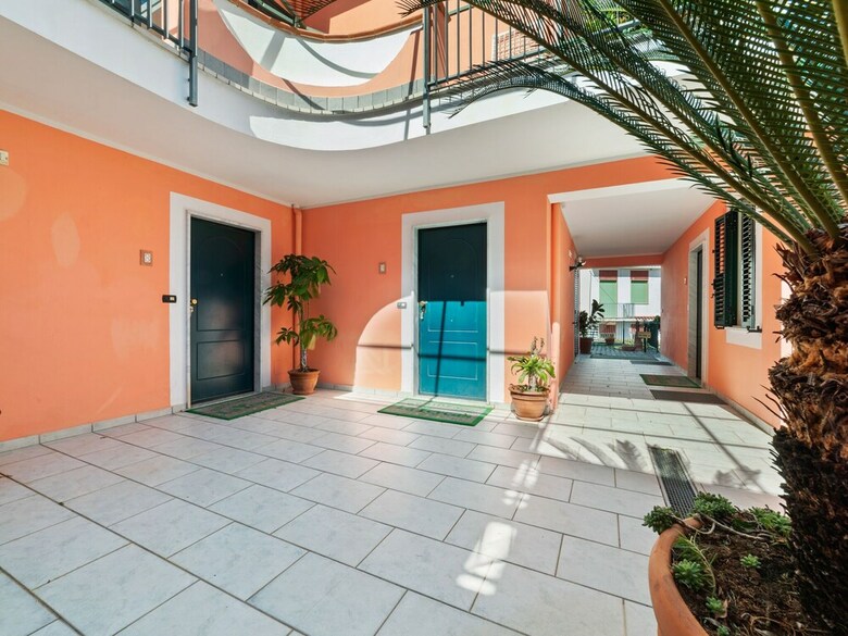 Inviting Apartment In Villammare With Small Garden