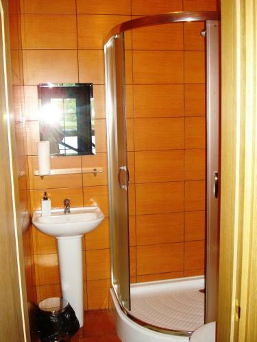 Hostal Kur?n? U?eigos Sve?i? Namai