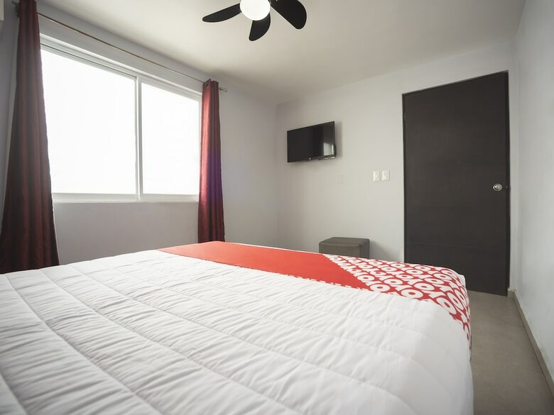 Oyo Hotel Sf Express