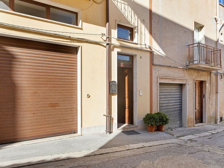 Cosy Holiday Home In Vita With Balcony