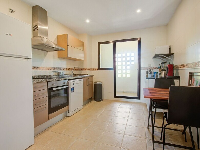 Spacious Apartment In San Roque With Swimming Pool