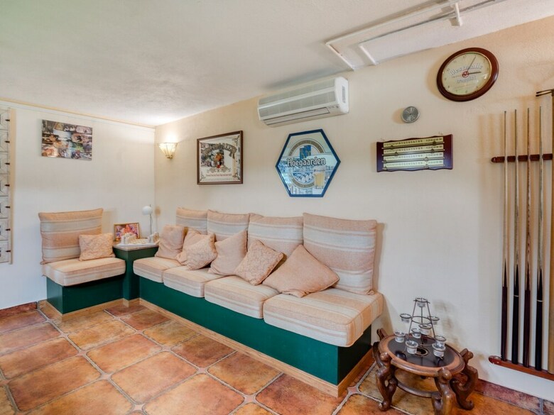 Villa Deluxe Apartment In Albir With Pool & Garden