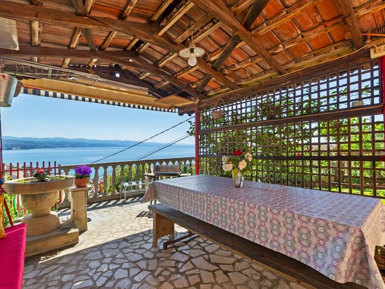 Simplistic Apartment In Opatija With Private Garden