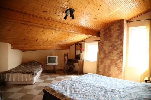 Hostal Popov Guest House